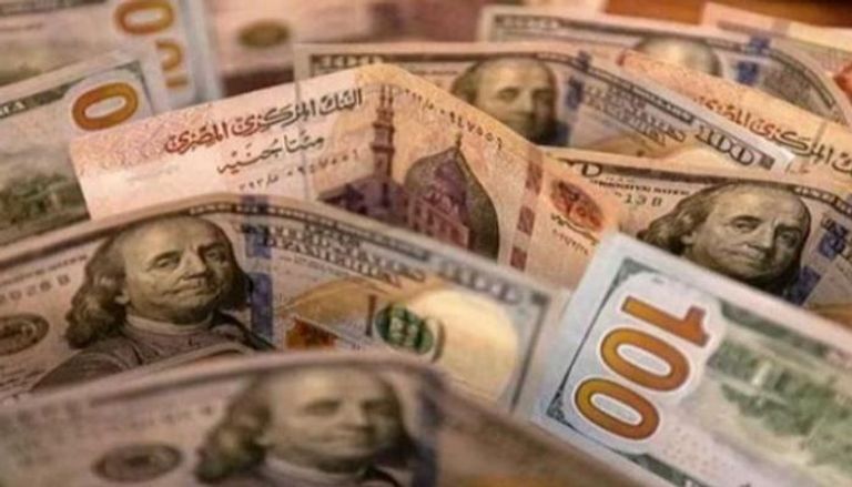 تراجع ملحوظ في سعر الدولار اليوم 22 مايو وتأثيرات إيجابية على السوق المصري