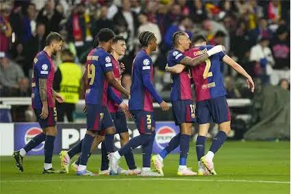 موعد وقناة نقل مباراة برشلونة وفياريال وتعليقات المعلق في الدوري الإسباني