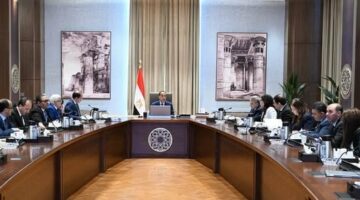 الحكومة تستعرض مجموعة من المقترحات التي تسهم في خفض معدلات الدين
