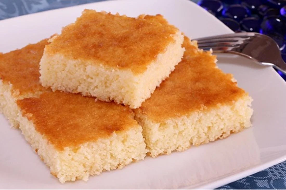 بسبوسة ذهبية لذيذة بالسميد