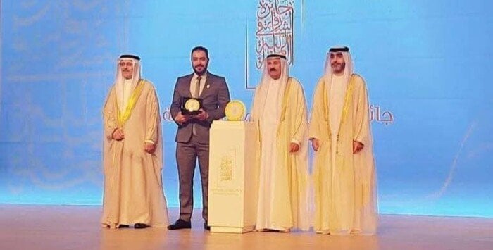 رئيس جامعة أسيوط يهنئ الحسن قطب لفوزه بجائزة الشارقة في المالية العامة