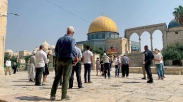 عاجل: 300 مستوطن يقتحمون المسجد الأقصى
