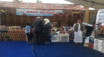 «كنوز مطروح» يواصل عرض منتجاته البيئية من الحرف اليدوية بالمنصورة