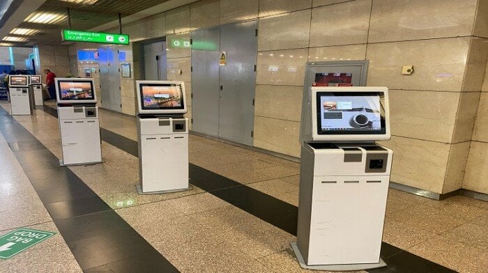 25 جهازًا لإنهاء إجراءات سفرك ذاتيًا بمطار القاهرة: وفر وقتك!