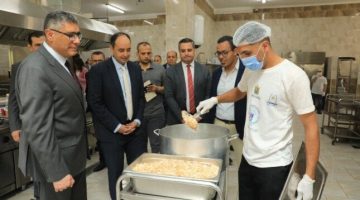 [العنوان المعاد صياغته]  
“محافظ الجيزة يزور مركز إمبابة للإدمان.. خطوات جديدة في التأهيل”  

[KEYWORDS_SECTION_START]  
محافظ الجيزة, إمبابة, علاج الإدمان