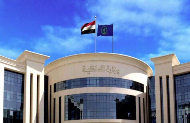مصدر رسمي يفجّر فضيحة تعذيب محتجزين في قسم شرطة القاهرة
تعذيب محتجزين, قسم شرطة القاهرة, مصدر رسمي