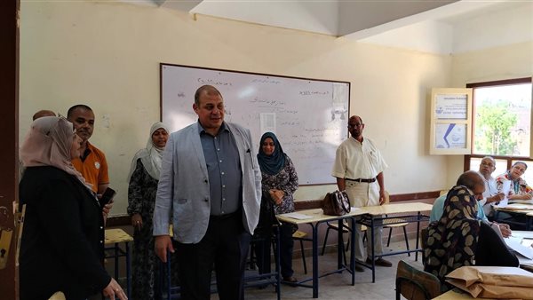 انطلاق أعمال تقدير الدرجات للشهادة الإعدادية بقنا