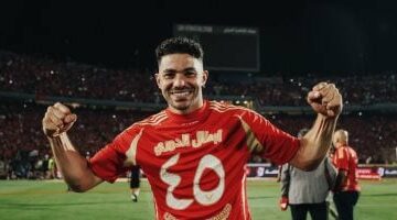ريبييرو يفاضل بين بيكهام وأشرف داري لقيادة دفاع الأهلي في كأس العالم للأندية