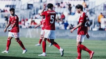 باتشوكا يتقدم على الأهلى بهدف نظيف فى الشوط الأول استعدادا لكأس العالم.. صور