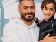 «ابني تعبان وعملياته السبب».. تامر حسني يعتذر عن عدم حضور فرح محمد شاهين