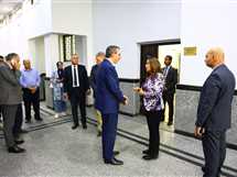 وزيرة التنمية المحلية تفاجئ حي عابدين بالقاهرة لمتابعة العمل بالمركز التكنولوجي