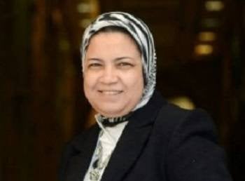 الحكماء.. والفضائح العائلية