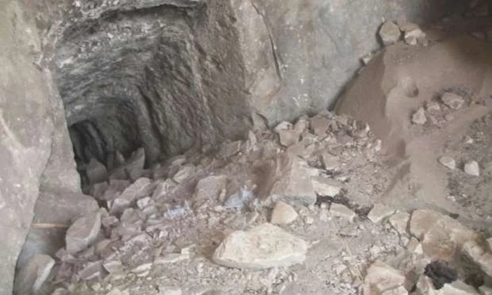 انهارت الرمال عليهما.. .مصرع عاملين خلال التنقيب عن الآثار في العياط