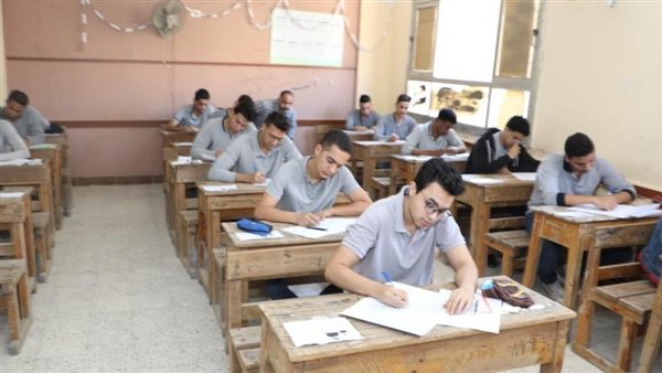 تداول أسئلة امتحان «علوم الإعدادية» بالمنوفية.. و«التعليم» تكشف المتورطين