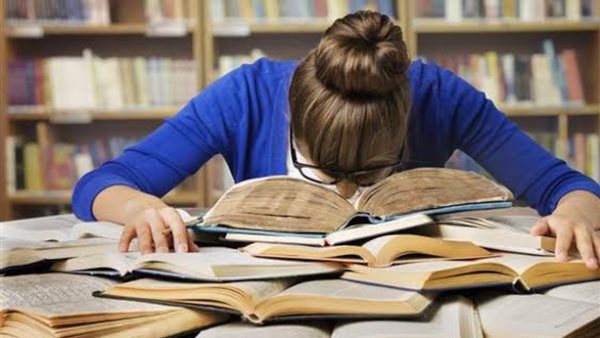 «تربوي» يوضح مشكلات المذاكرة وطرق حلها قبل انطلاق امتحانات الثانوية العامة