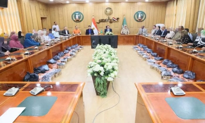 محافظ المنوفية يقدم مساعدات إنسانية بمناسبة عيد الأضحى المبارك بقيمة ربع مليون جنيه