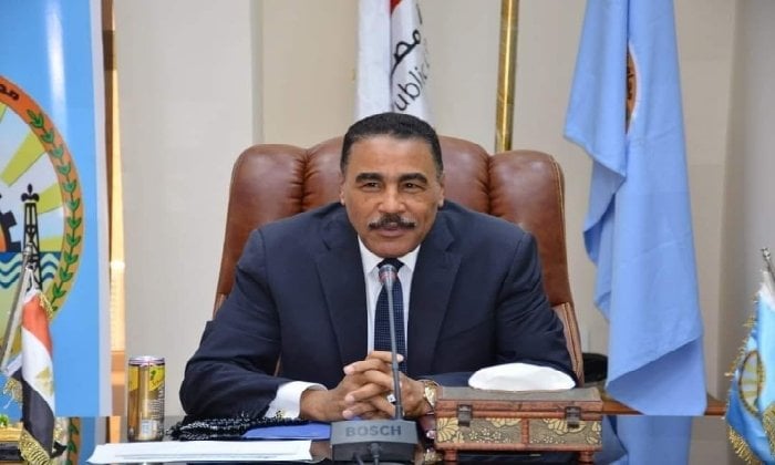 محافظ مطروح: إقالة نائب مدينة براني وإحالة مدير النظافة للتحقيق