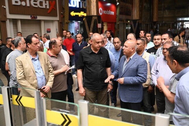 مع انتهاء إجازة عيد الأضحى المبارك.. كامل الوزير يتفقد محطة مصر