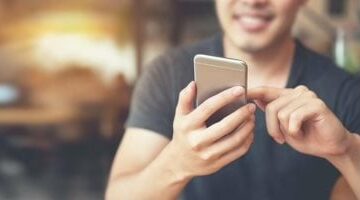 هل يستمع هاتفك إليك؟.. هكذا تتحقق من الأمر