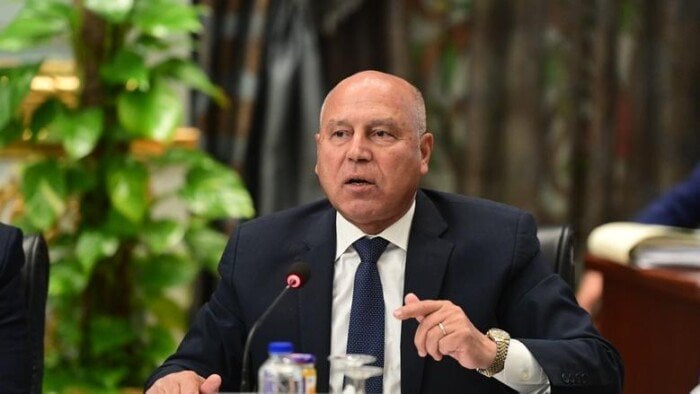 وزير النقل: بدء التشغيل التجريبي للمرحلة الثانية للأتوبيس الترددي أوائل أكتوبر المقبل