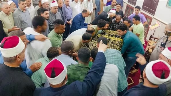 وفد أوقاف الدقهلية يقدم واجب العزاء في الشهيد البطل خالد شوقي «صور»