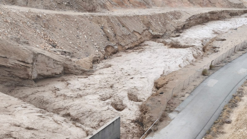 عاجل.. فيضان سد وادي الكرك وتحذر هام للمواطنين من مخاطر الفيضانات