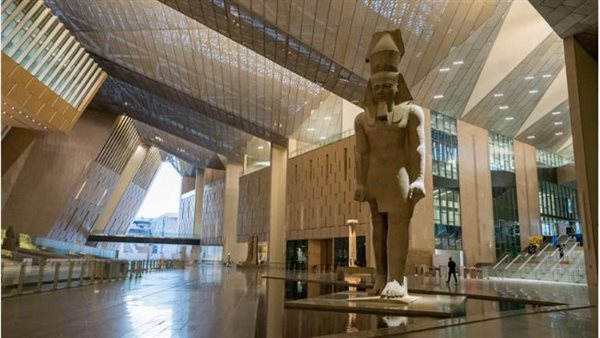 عاجل.. عضو لجنة التاريخ والآثار يتحدث عن تفاصيل إعادة تركيب مركب خوفو الثانية بالمتحف الكبير