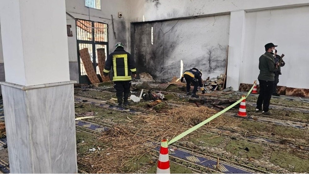 عاجل.. البرلمان العربي يدين التفجير الإرهابي في مسجد بحمص