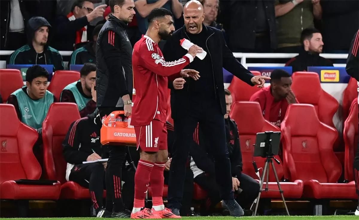 عاجل.. ردود أفعال جماهير ليفربول على جلوس محمد صلاح بديلاً أمام سندرلاند: سلوت “المجنون” لا يدرك ما يفعله