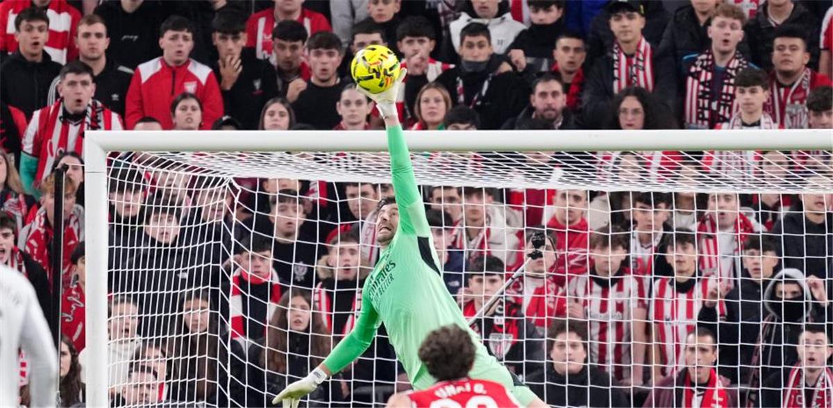 عاجل.. كورتوا بعد الفوز على بلباو: كانت بمثابة نهائي.. وهذه حقيقة الخلاف مع ألونسو