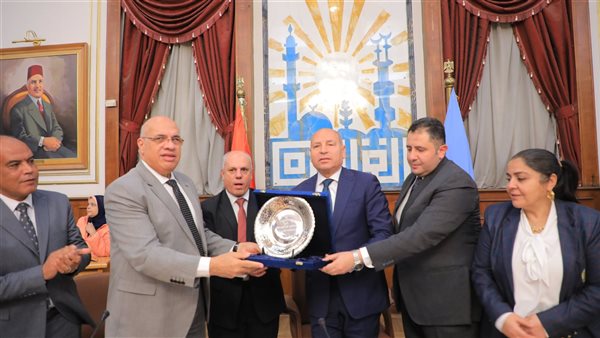 عاجل.. محافظة القاهرة تكرم الدكتور إبراهيم صابر لفوزه بجائزة أفضل محافظ على مستوى الوطن العربى