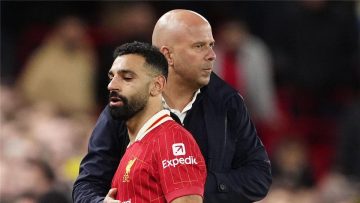 عاجل.. ردود أفعال جماهير ليفربول على استبعاد محمد صلاح من مباراة إنتر ميلان: الأصلع يخرب النادي