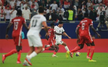 عاجل.. موعد والقنوات الناقلة لمباراة العراق والجزائر اليوم في كأس العرب 2025