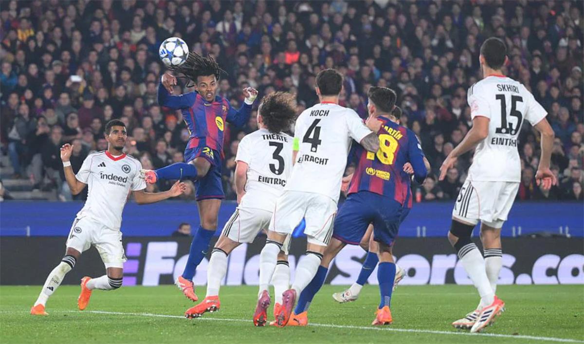 عاجل.. فيديو | كوندي ينقذ برشلونة من فخ آينتراخت فرانكفورت ويقوده للفوز في دوري أبطال أوروبا