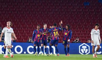 عاجل.. رجل مباراة برشلونة وآينتراخت فرانكفورت في دوري أبطال أوروبا