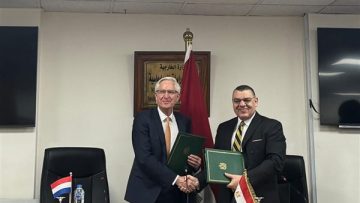 عاجل.. معهد الدراسات الدبلوماسية يوقع مذكرة تفاهم مع أكاديمية “كلينجندال” للعلاقات الدولية فى هولندا