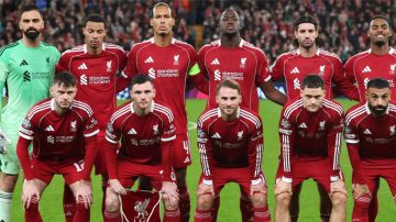 عاجل.. سبورت بيلد: زميل محمد صلاح سبب أزمته مع ليفربول وسلوت