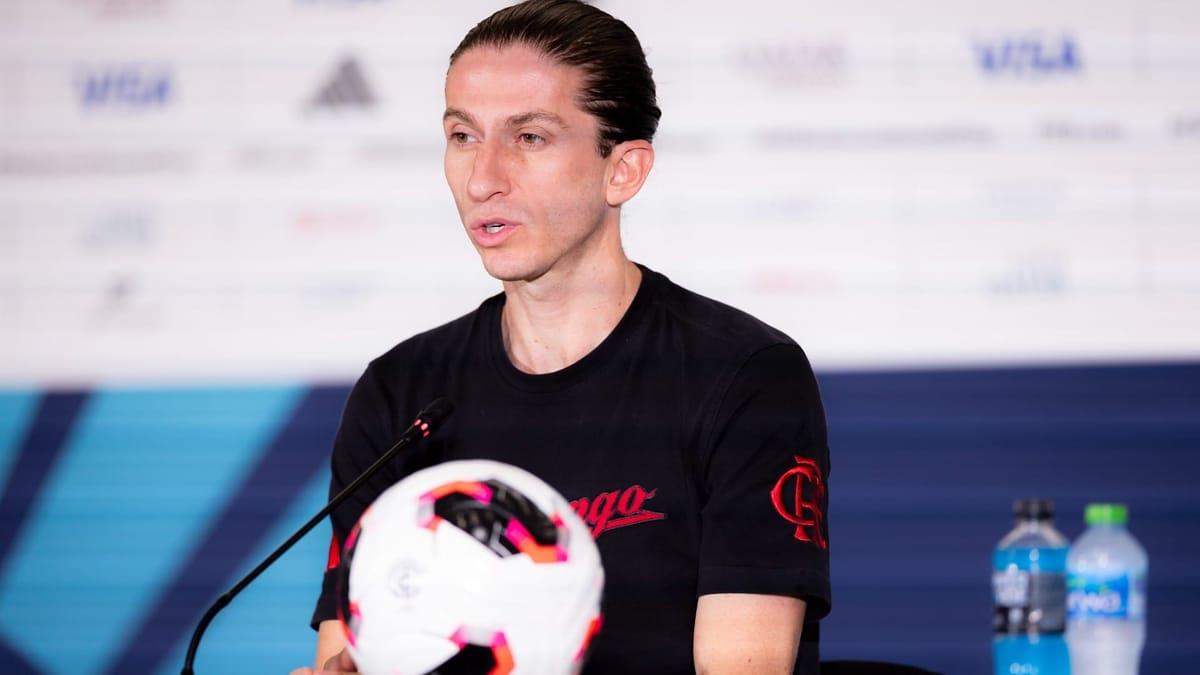 عاجل.. فيليبي لويس يتغزل في بيراميدز: سيطروا على أحد أفضل فرق السعودية.. ولسنا المرشحين للفوز