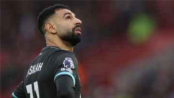 عاجل.. ماكمانامان يدعو ثنائي ليفربول لحل أزمة محمد صلاح قبل كأس أمم إفريقيا