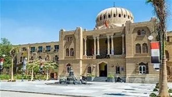 عاجل.. يقدم نصائح مخالفة.. جامعة عين شمس تنفي صلتها بطبيب وتؤكد انتهاء خدمته رسميًا