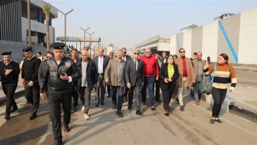 عاجل.. محافظ القاهرة بجولة مفاجئة أعلى دائرى السلام والمنطقة المحيطة بموقف السلام النموذجى الجديد
