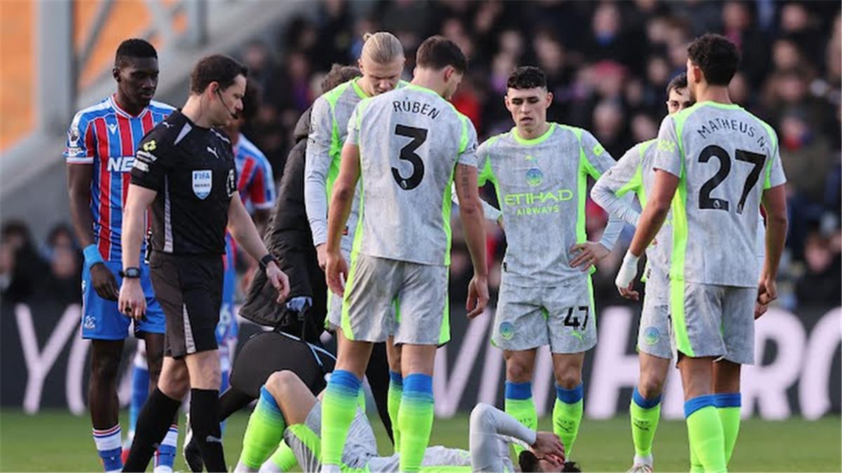 عاجل.. رجل مباراة مانشستر سيتي وكريستال بالاس في الدوري الإنجليزي