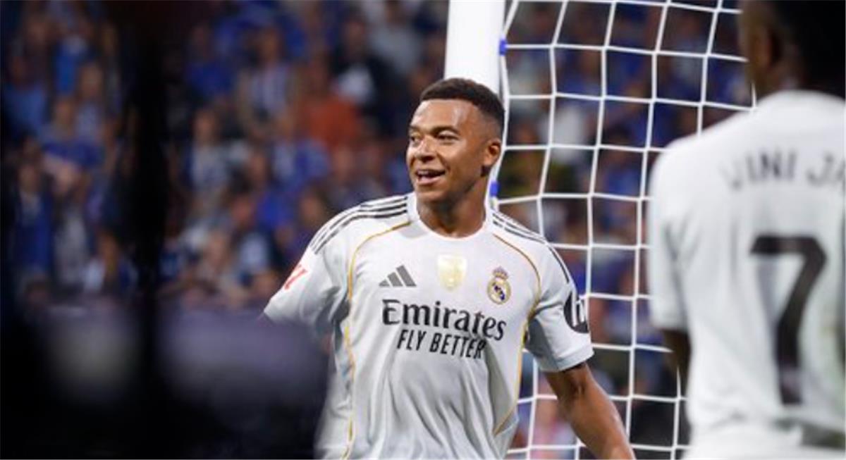 عاجل.. فيديو | بطريقة رائعة.. مبابي يسجل هدف ريال مدريد الأول أمام ألافيس