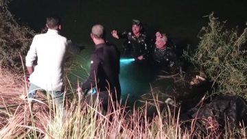 عاجل.. محافظ قنا يتابع ميدانيا حادث انقلاب ميكروباص بقرية الجبلاو