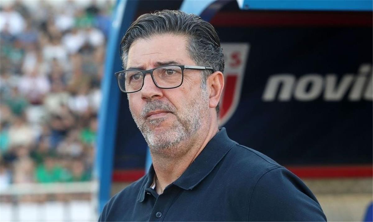 عاجل.. شوبير يفجّر مفاجأة: اتفاق جديد لاتحاد الكرة مع روي فيتوريا