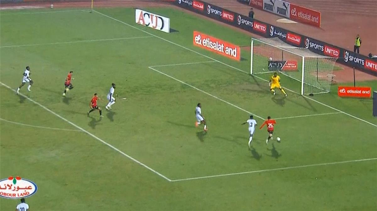 عاجل.. فيديو | أسيست “زيزو”.. محمود صابر يسجل هدف مصر الأول أمام نيجيريا