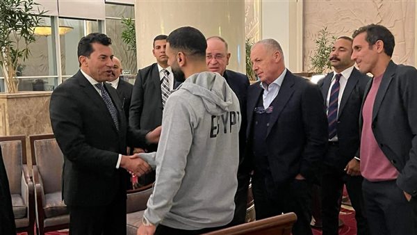 عاجل.. وزير الرياضة وهاني أبو ريدة يحفزان المنتخب الوطني قبل أمم أفريقيا