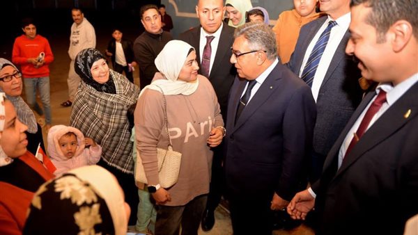 عاجل.. محافظ الدقهلية يواصل متابعة سير العملية الانتخابية في لجان مجلس النواب بمركز ومدينة أجا