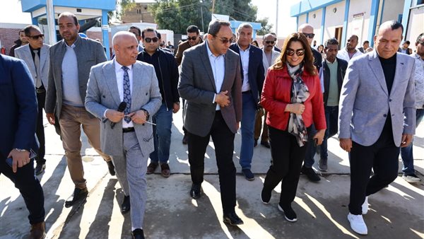 عاجل.. وزيرة التنمية المحلية ومحافظ قنا يفتتحان محطة مياه الشرب بقرية حجازة بحري بمركز قوص
