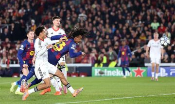 عاجل.. “يويفا” يغرم فرانكفورت بسبب أحداث مباراة برشلونة في دوري أبطال أوروبا